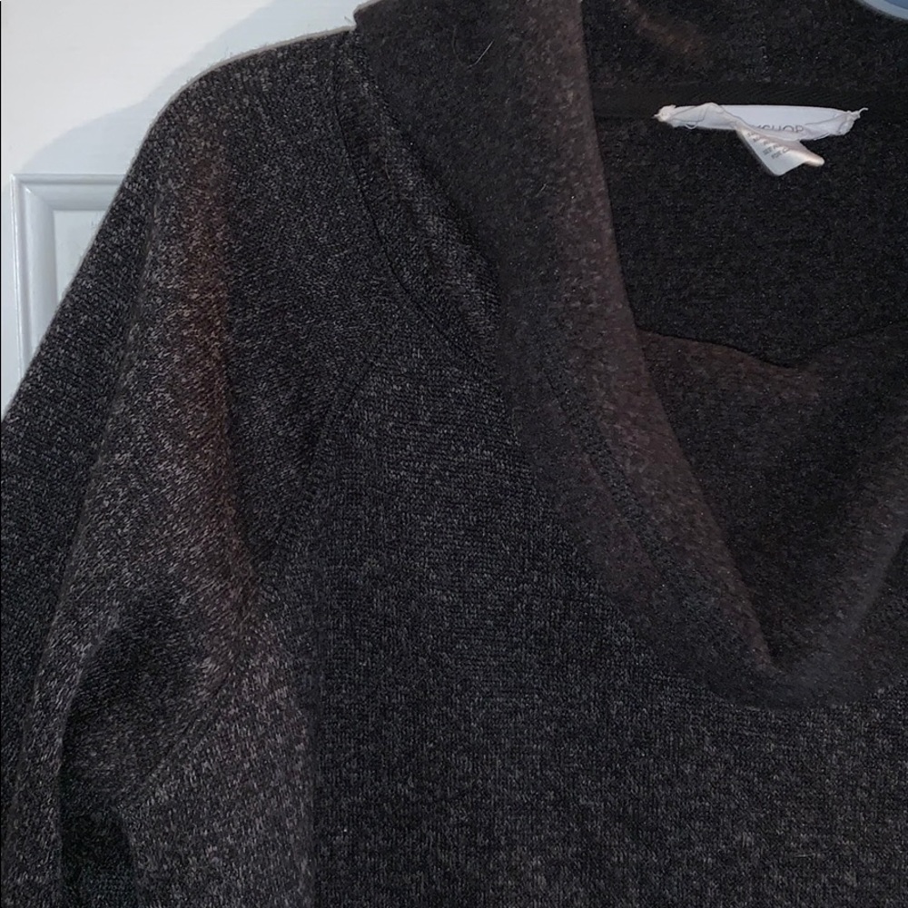 Fleece lined sweater. Black/charcoal. Sz L.